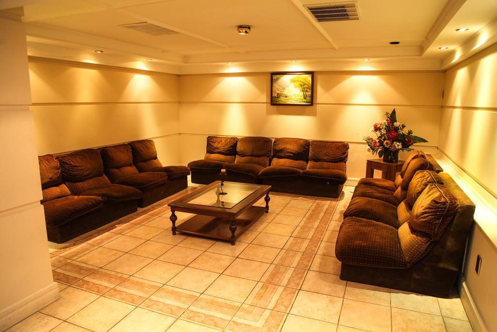 Hotel Los Navegantes 푼타아레나스 외부 사진