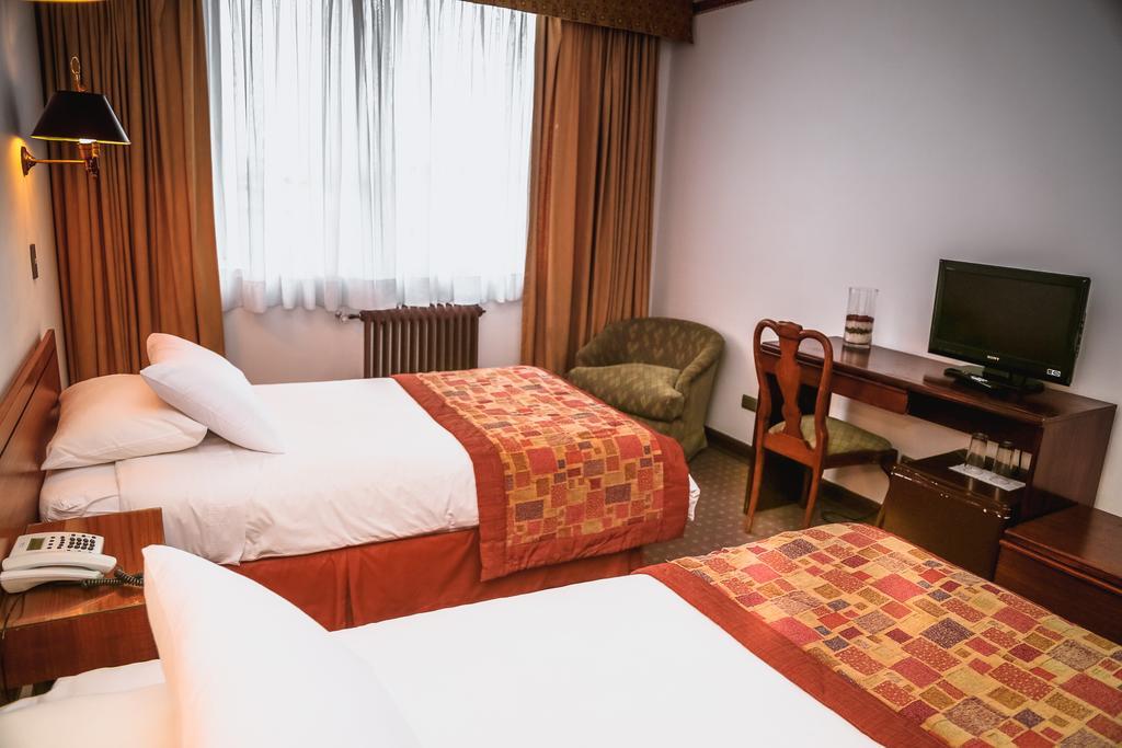Hotel Los Navegantes 푼타아레나스 외부 사진